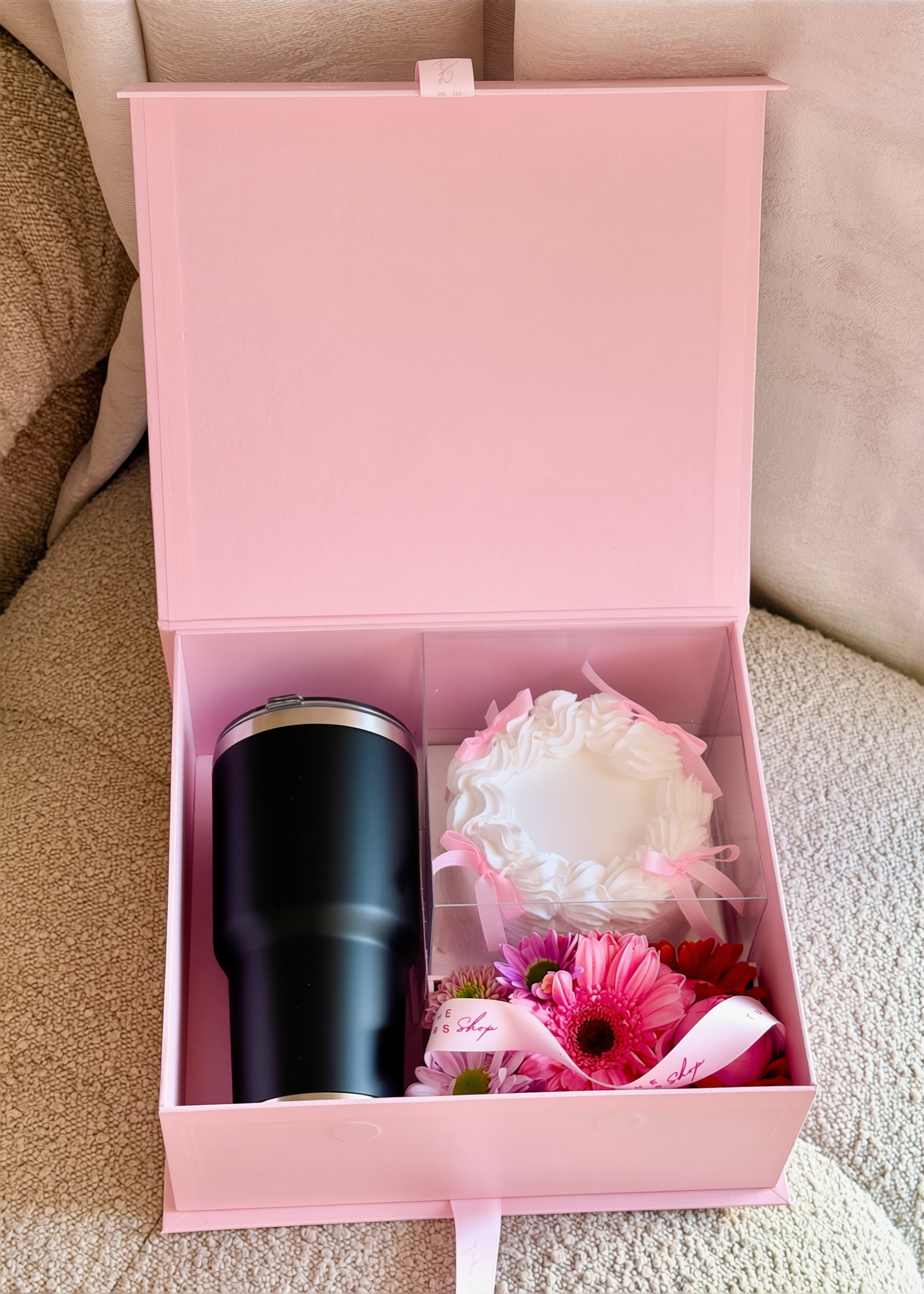 Giftbox + Cake
