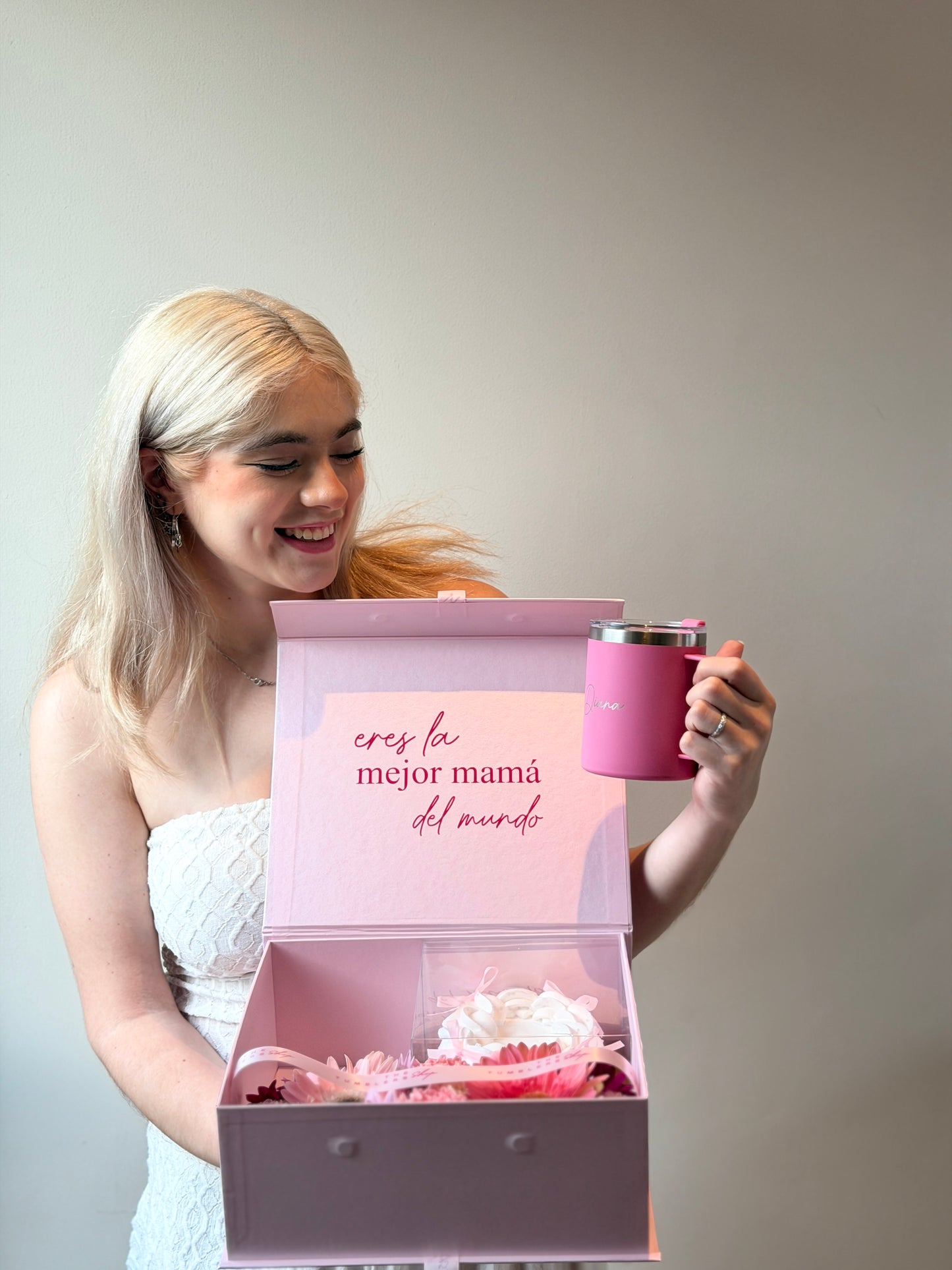 Giftbox Taza + Cake