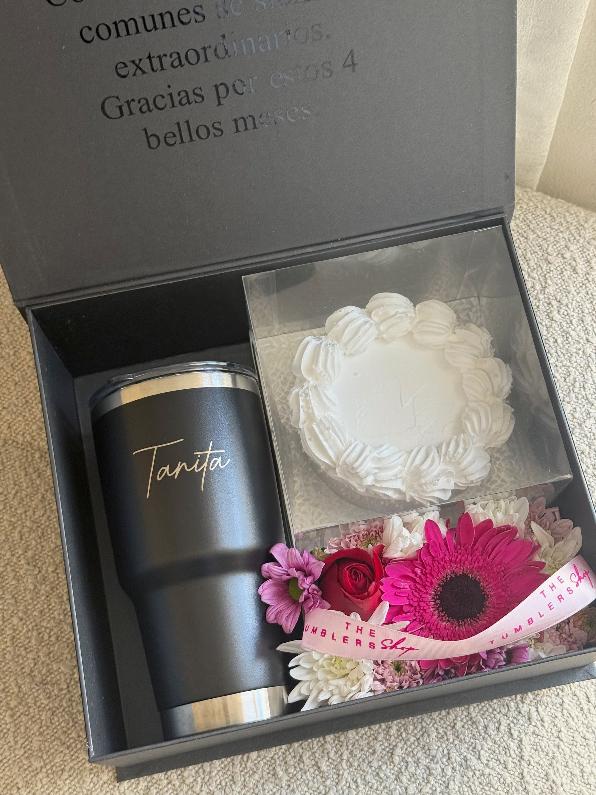 Giftbox + Cake