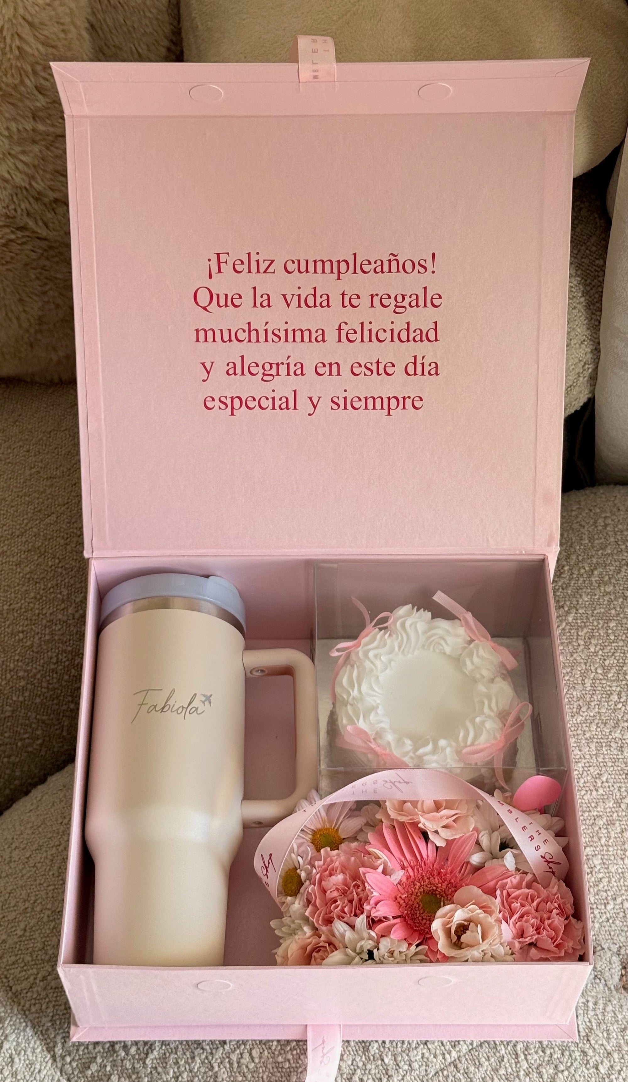 Giftbox Plus + Cake