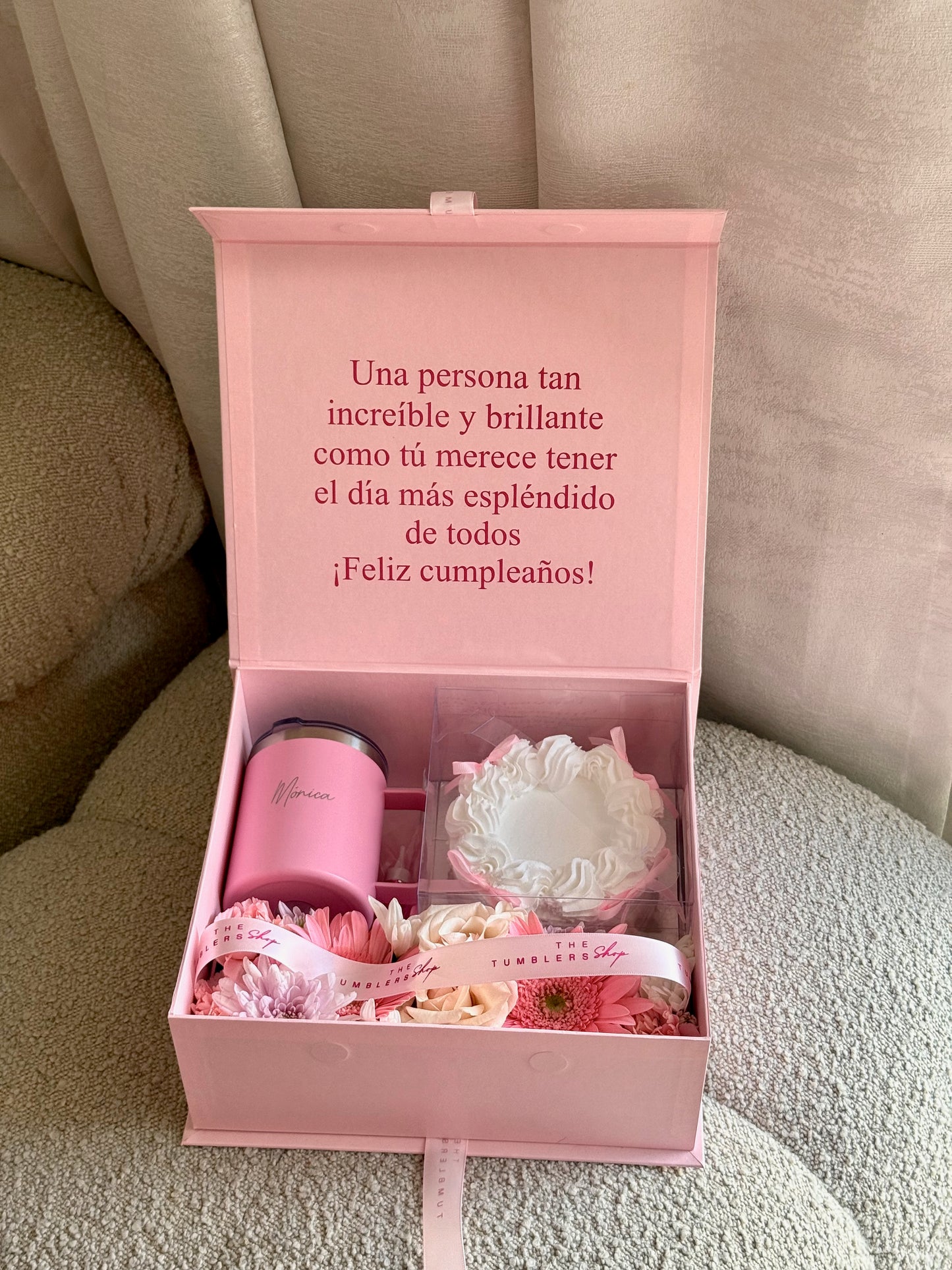 Giftbox Taza + Cake